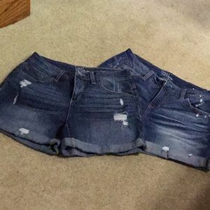 2 Pair of Time and True Mid Rise Shorts